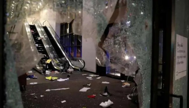 芝加哥发生大规模抢劫，市内桥梁升起的办法起作用吗？