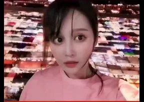 赵本山女儿球球以恋情赚流量，是为卖货铺路吗？