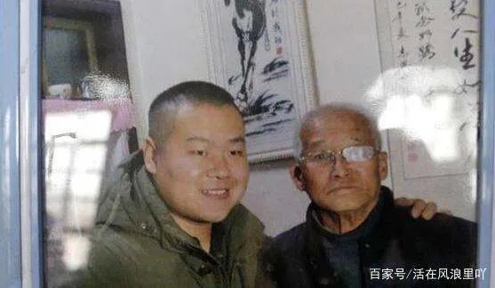 岳云鹏四次追忆自己的父亲，有这样的孝子，真是让人动容，你怎么看？