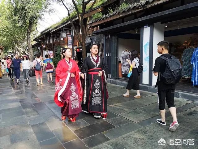 成都的宽窄巷子为什么会上榜最坑人的景区？