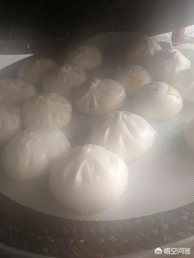 开包子加盟店，是选成品加盟的好，还是选半成品加盟的好？