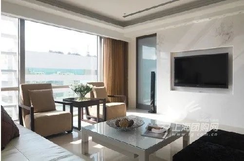 彪悍小美女5万装95平时尚雅居 静候网友品评