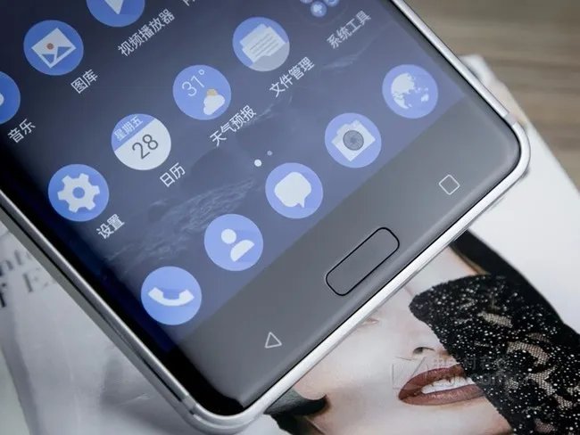 诺基亚6 双卡双待 智能手机 蓝色 4G音乐播放效果出色 京东1650元火热销售中