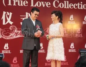 黄锦燊那么丑，为什么赵雅芝还嫁给他？