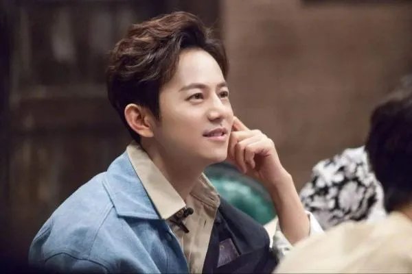 何炅老师号称“救场王”，他有哪些“战绩”？