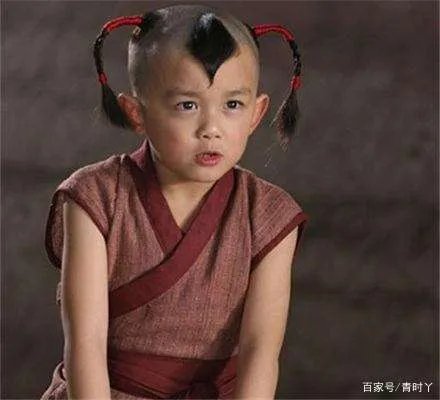 吴磊新剧开机！和大7岁热巴演情侣太违和。你觉得有戏吗？