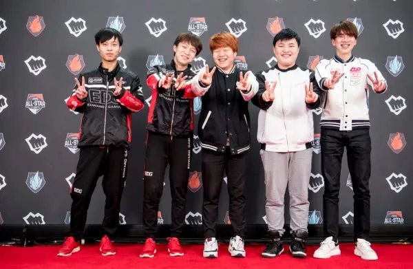 全明星回顾之LPL Uzi三度参加全明星