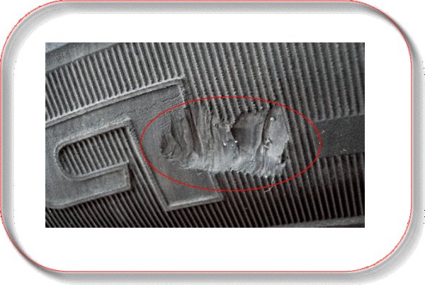 汽车轮胎被挂了一块皮,需要换胎还是补胎?可以自己买点专用胶水修一下吗?