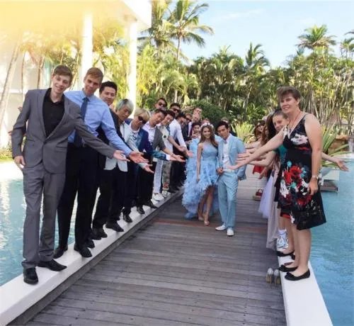 林宥嘉丁文琪婚礼现场森系风格清新养眼，还有哪些明星结婚时现场布置别具一格？