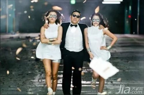 《江南style》逆袭全球 贵族家居生活引关注