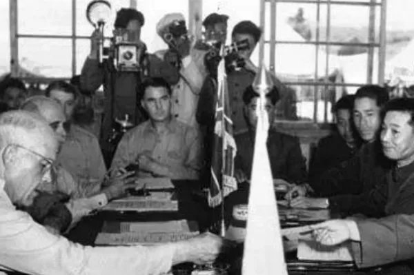 《朝鲜停战协定》签订时间是( )年。