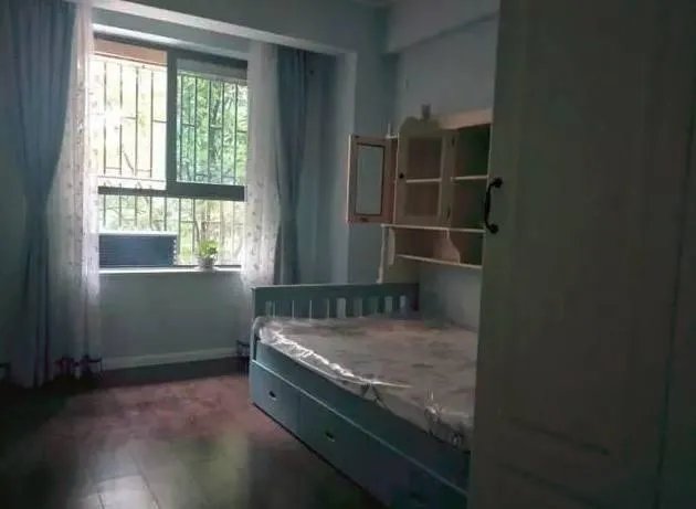 用石膏线做电视背景墙，这么天才只有我想得到