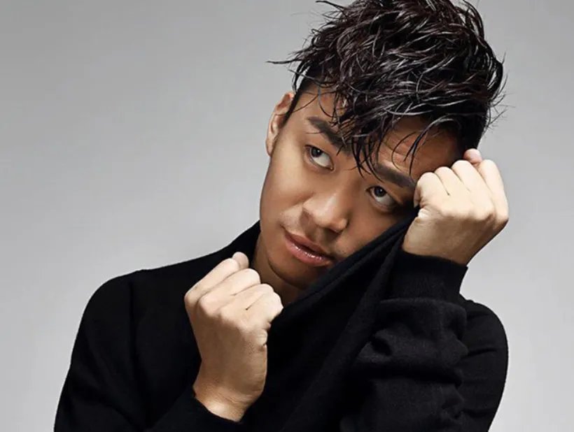 王宝强堂弟晒豪车当导演，你觉得他是怎样一个人？