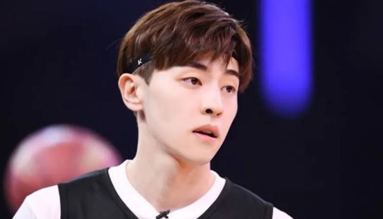 邓伦领队的三分很给力，为什么林书豪会夸奖他？