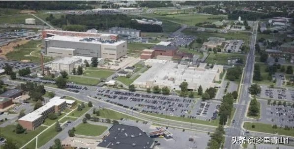 如何看美新闻媒体要求政府就解散和关闭德特里克堡进行全面解释呢？