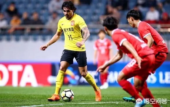 恒大客场成功击败济州联，第一次看到韩国球队怂了，济州联缴械，怎么评价这场比赛？