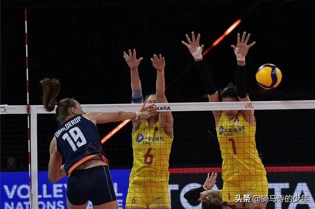 33-31，第3局，中国女排VS荷兰女排，为什么会惊现超高比分？