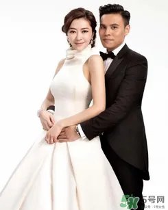 熊黛林求子心切 龙母庙磕100个响头