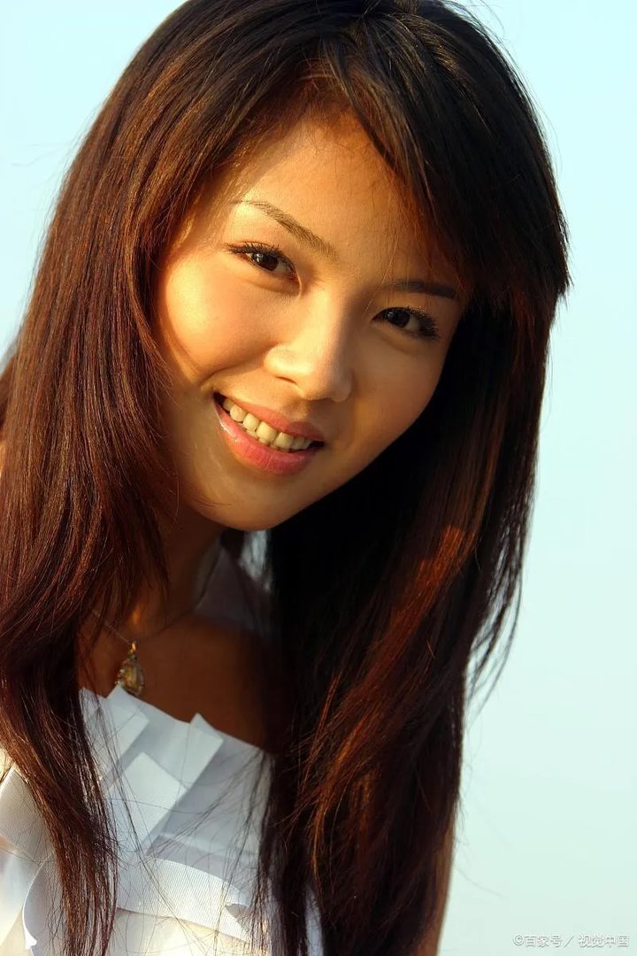 刘涛深夜发文哭诉,王珂力挺的背后,又发生了什么事情?