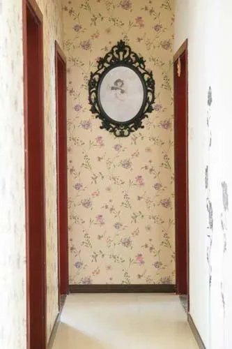 碎花壁纸 六万装英伦田园风三居室