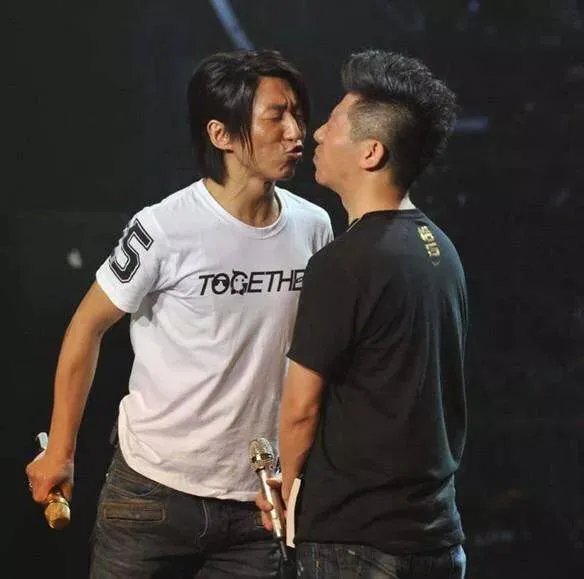 以后羽泉这个组合还在吗？