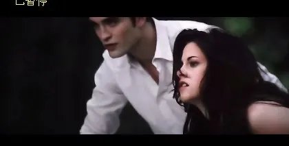 求暮光之城4破晓下集~~高清完整中文字幕版