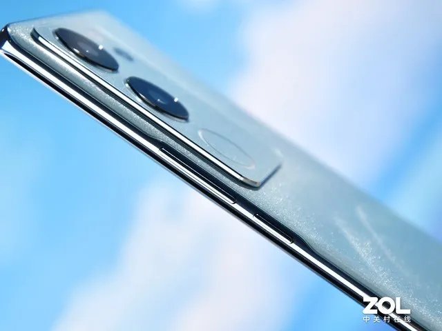 【有料评测】vivo S17 Pro全面评测：一眼心动的水墨山水图