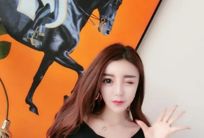 海东一熊孩子打赏主播过万元，哪来的这么多钱？