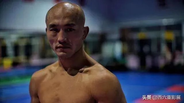 网红刘二狗挑战一龙被打哭，你怎么看？