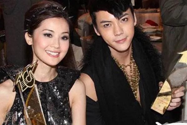 蔡卓妍和陈伟霆分手的真正原因是什么？