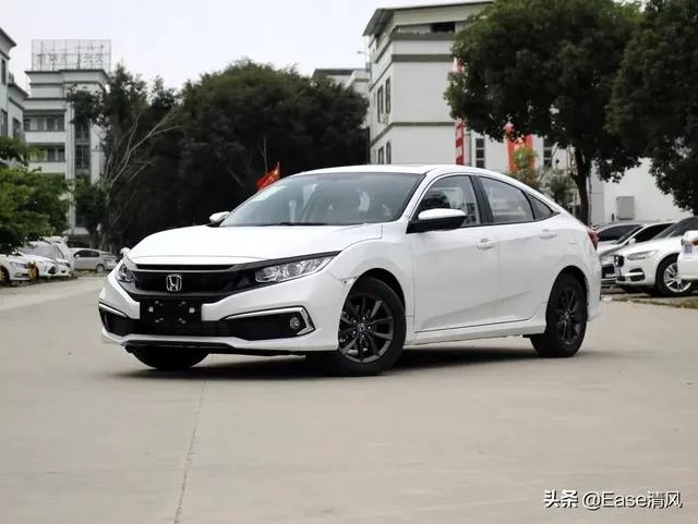 25岁男生想买15万的轿车有什么推荐的吗？