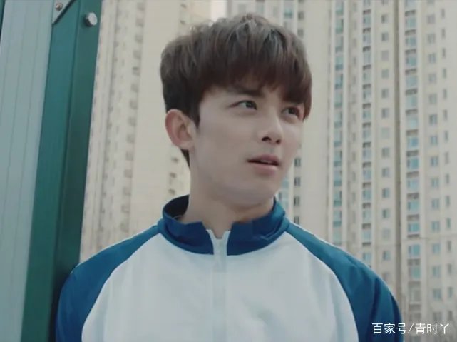 吴磊新剧开机！和大7岁热巴演情侣太违和。你觉得有戏吗？