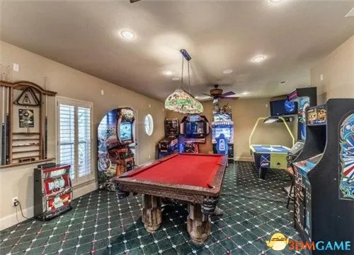 美富豪出售豪宅 全球最大的私家泳池内景照曝光