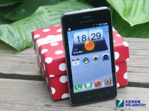 4吋IPS屏/1GHz W+G双卡koobee A660评测