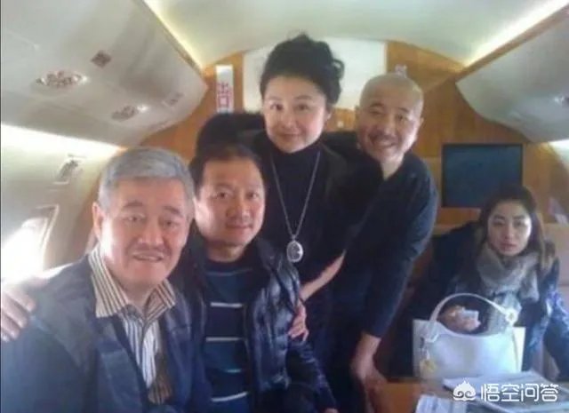 赵本山房车曝光，车长超11米，里面什么样？