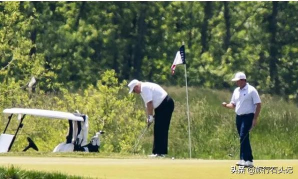 美国新冠疫情死亡人数接近10万，特朗普却去打高尔夫你怎么看？