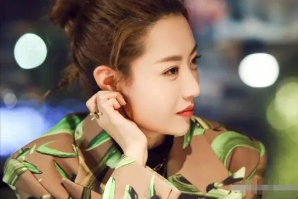 34岁的单亲妈妈白冰约会了4个男嘉宾