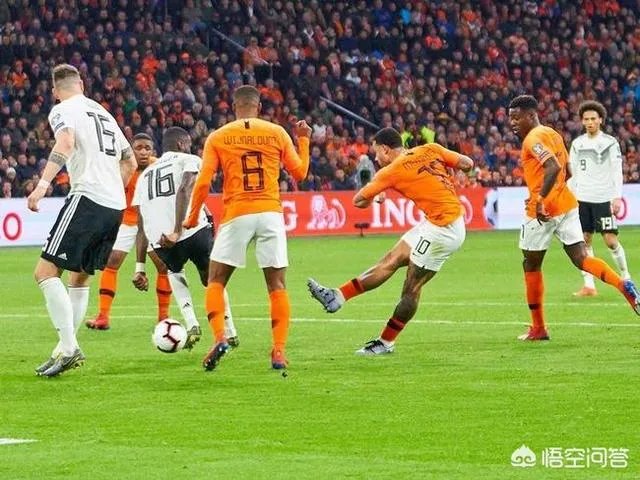 罗伊斯助攻舒尔茨献绝杀，德国欧预赛客场3：2力克荷兰，如何评价两队本场的表现？