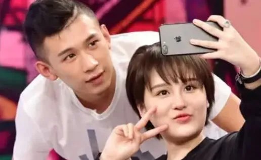 赵本山女儿直播招夫婿，只要会做饭倒贴房子车子不要彩礼，这事是真的吗？