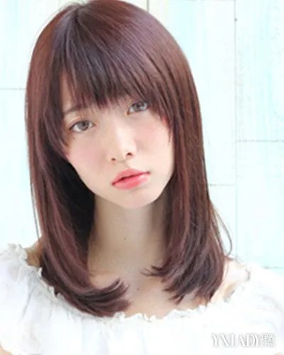 齐肩短发直发发型盘点齐肩直发发型更显清纯