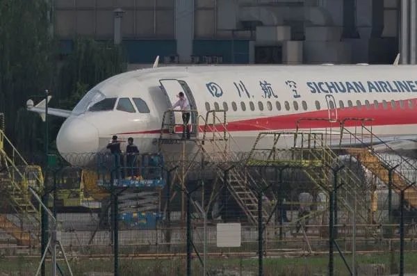 深航遇紧急情况骤降近6千米，飞机还发生过哪些类似情况？