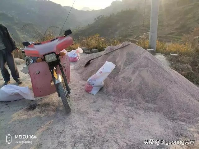 摩托大军返乡过年，这其中的心酸你知道多少？