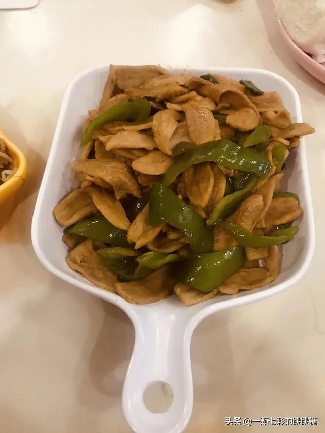 女孩子一般喜欢吃什么菜?做几道什么菜给她吃好?