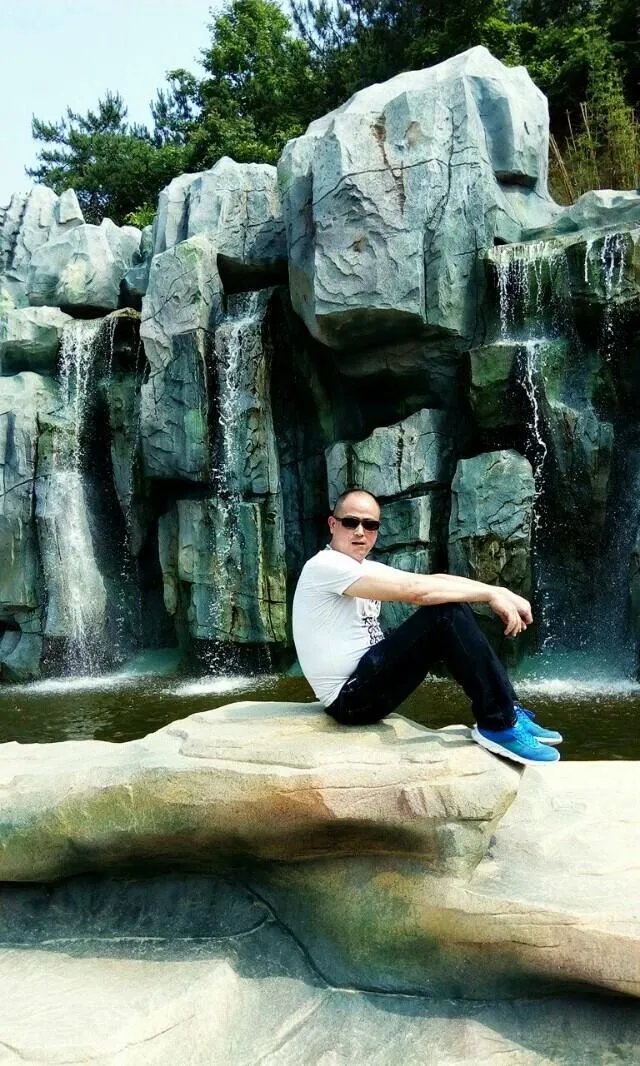 武汉美女众多，武汉大学的校花中你最喜欢哪一个呢？