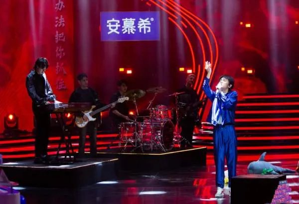 备受期待的《百变大咖秀》复播，你最喜欢谁的表演？