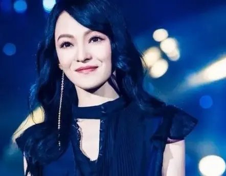 张韶涵再谈妈妈，几度哽咽，她和母亲之间发生了哪些纠葛？