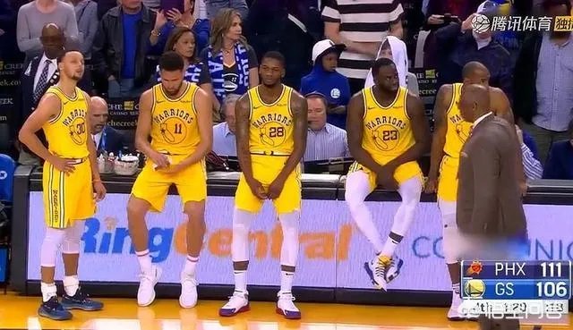 太阳挑落勇士，终结面对勇士的18连败，这场比赛勇士输在哪？为什么太阳能获胜？