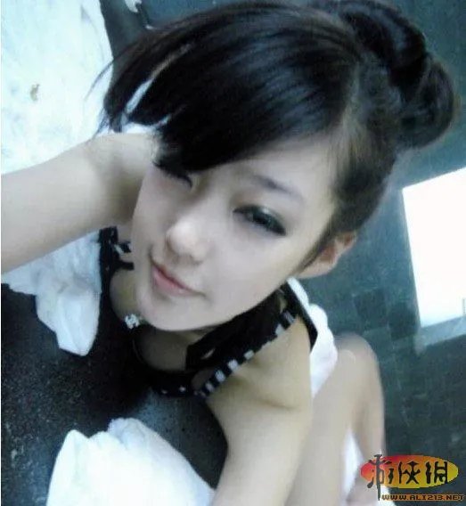 都是些神马玩意 网络红人超奇葩的“锥子脸”