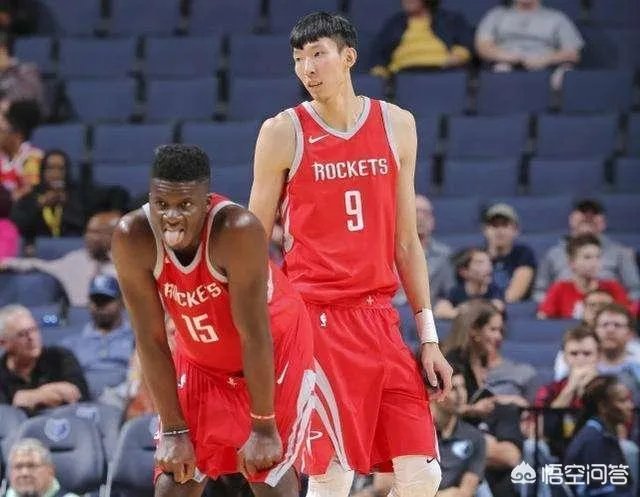 季后赛马上开打，此时火箭召回周琦，难道周琦是火箭争冠的秘密武器吗？