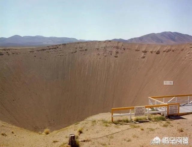 原子弹能炸出多深的坑？